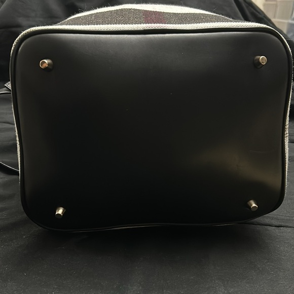 Burberry Canvas Bucket bag tote - Picture 8 of 16